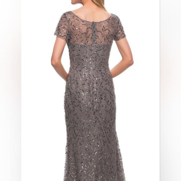 NWT La Femme Beaded Column Gown Dress Short Sleeve Style 29910 Silver Size 4 - Picture 4 of 11